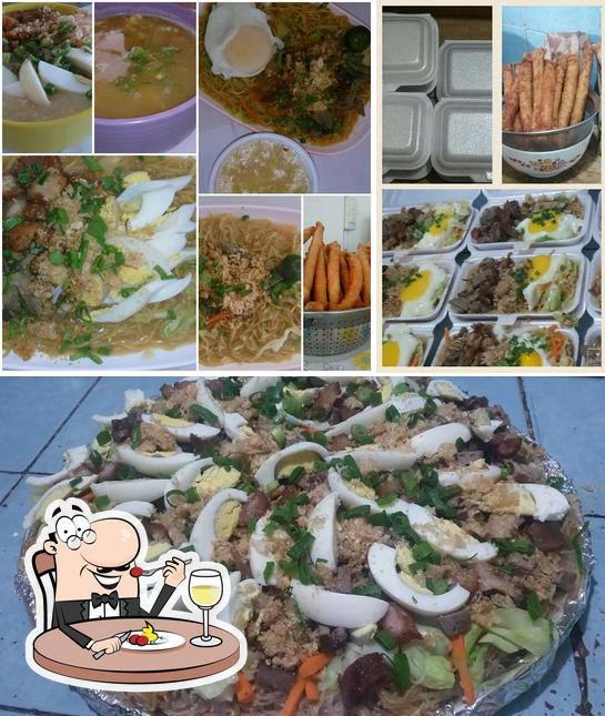 Chuchay's Pancit Cabagan - Santiago City infront of Robinson's Place Santiago