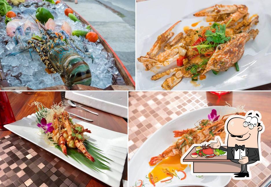 Little Boat Seafood Restaurant