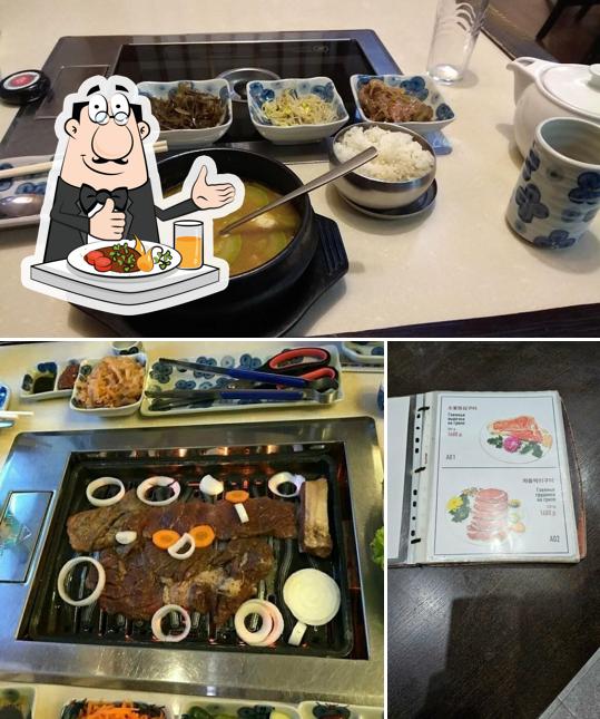 Еда в "Хане Гуке Гване"