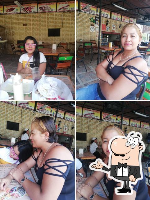 Pollos La Mona