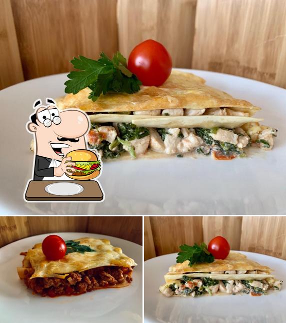 Попробуйте гамбургеры в "Cosa Nostra"