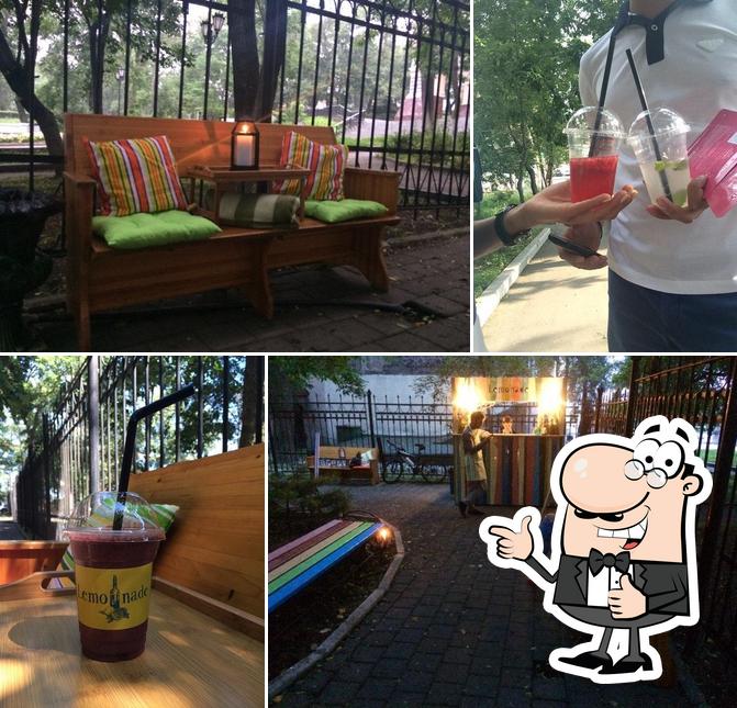 The lemonade bar
