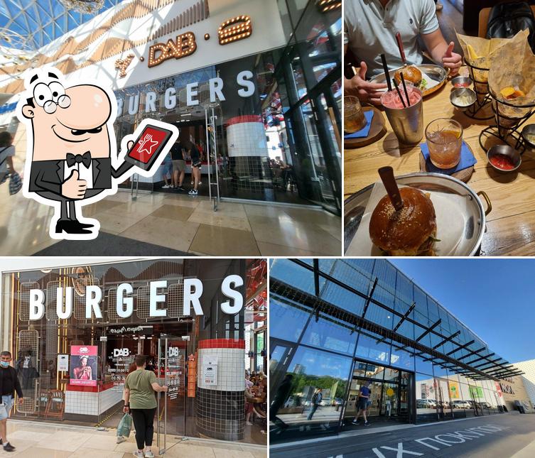 Drinks & Burgers