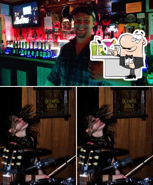 Wagon Wheel Bar and Grill