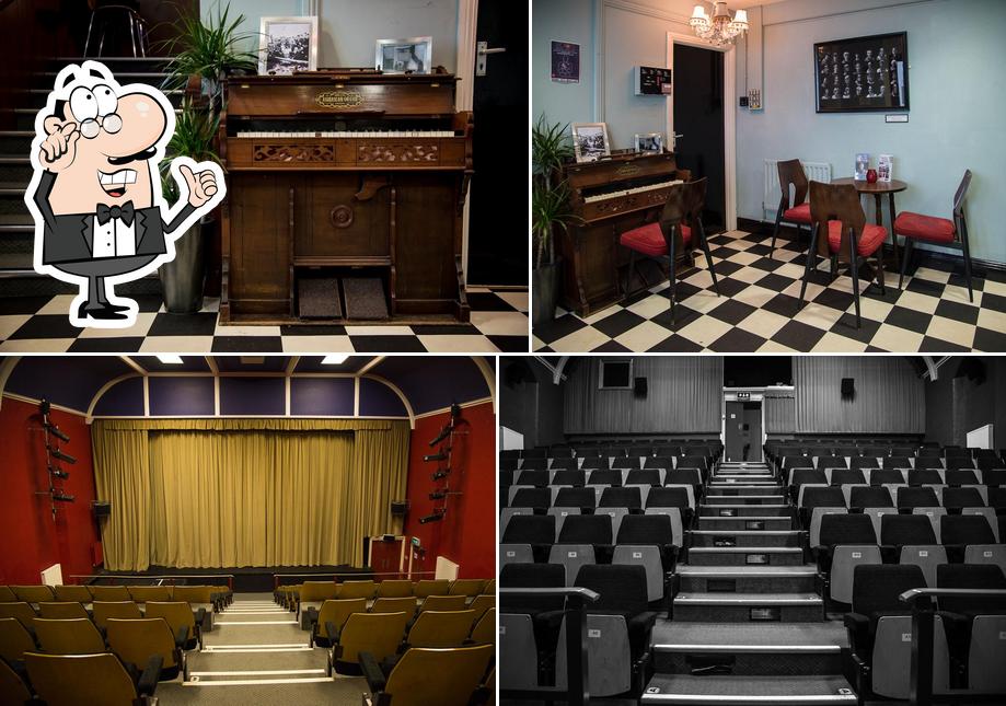 Theatr Gwaun