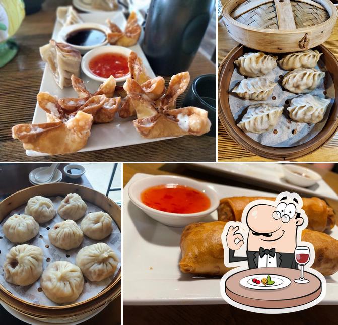 Momo Mee Asian Cuisine