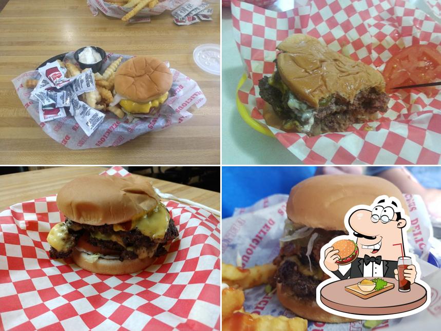 3 Nelsons Sandwich & Ice Cream Shop