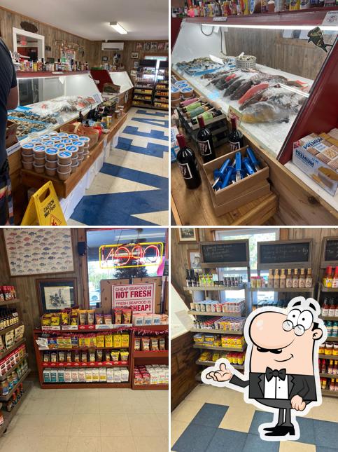 Seven Seas Seafood Market