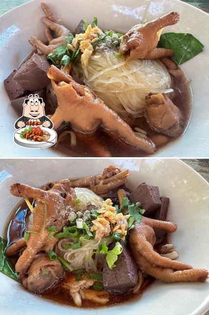 ก๋วยเตี๋ยวไก่ คุณนายเล็ก