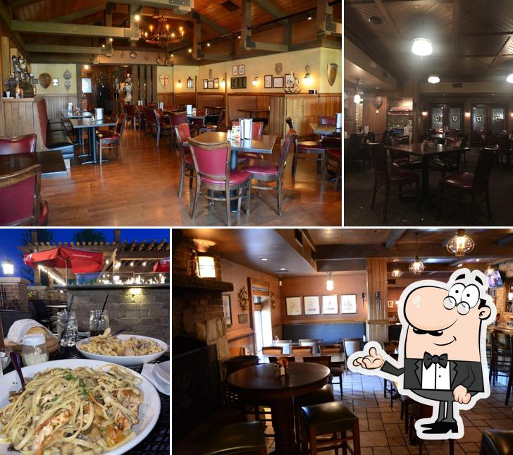 The Village Squire (South Elgin)