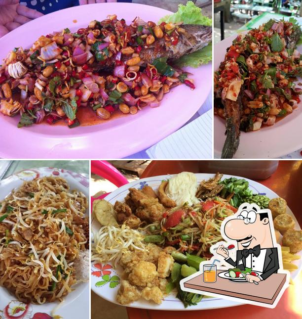 ร้านน้องโบว์ บริหารงานโดย เจ๊ตุ๊ลาบเป็ด