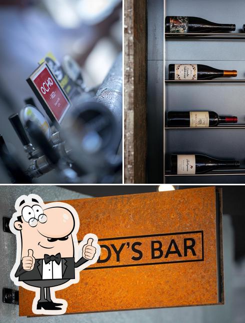 Woody's Bar