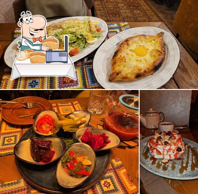 Чесночный хлеб в "The Жарим По-грузински"