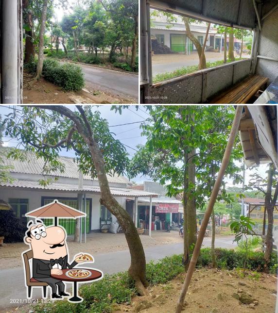 Warung Rujak Bu Pri Mrawan