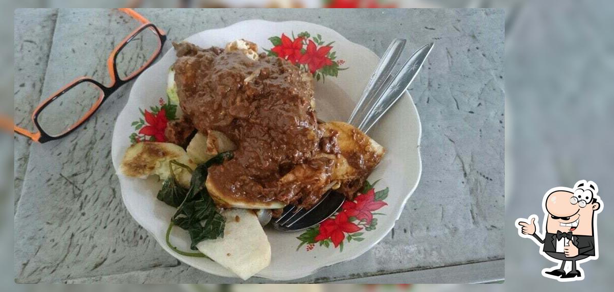 Rujak Cingur Bu Sum