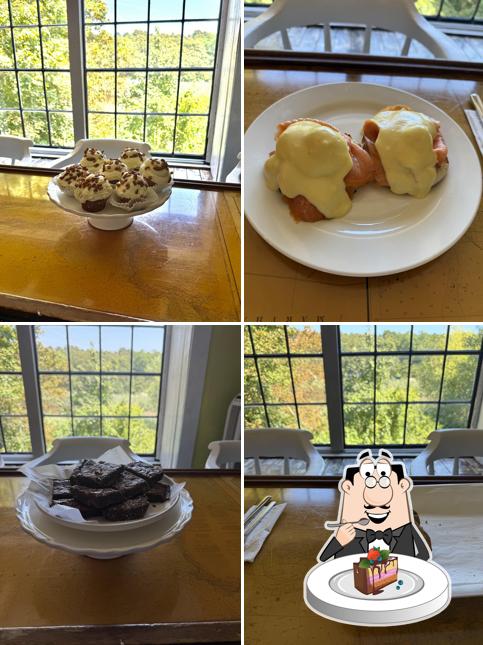 Brekkies Breakfast Cafe and Bakery