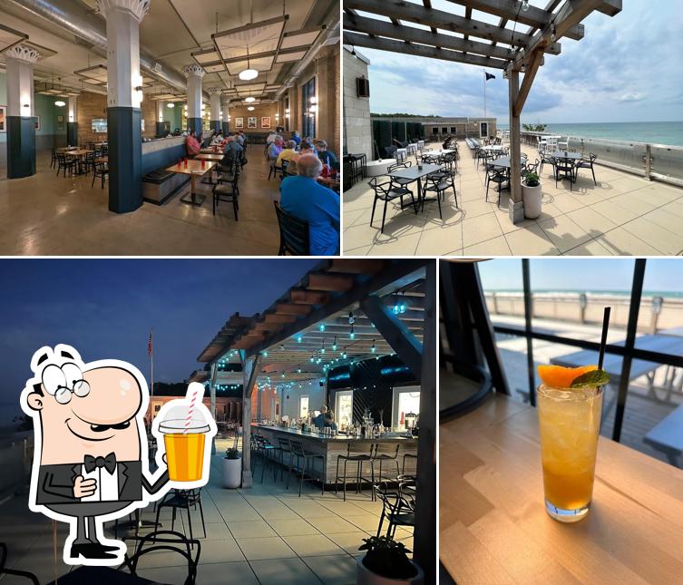 Pavilion Indiana Dunes - Beach Café