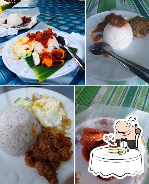 Warung Nasi Lemak Lake View