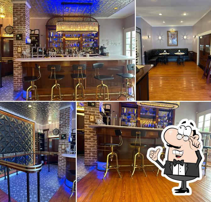 Albertis Italian Restaurant