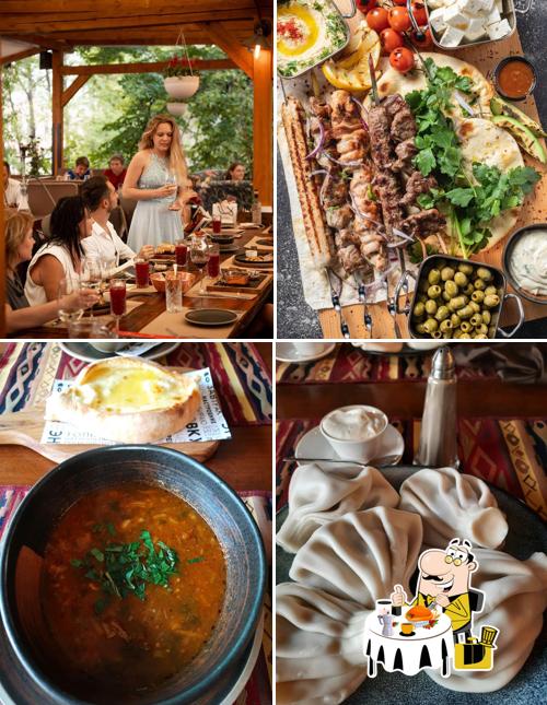 Блюда в "Хинкальной Легенде"