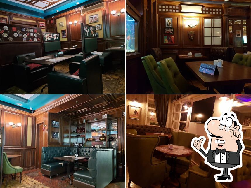 Dickens Pub