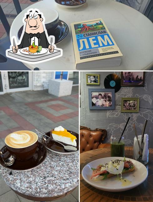 Это снимок, где изображены еда и внутреннее оформление в Философ