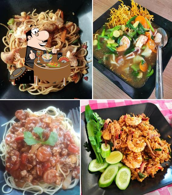 ร้านอาหารติ๊กตึกเขียว