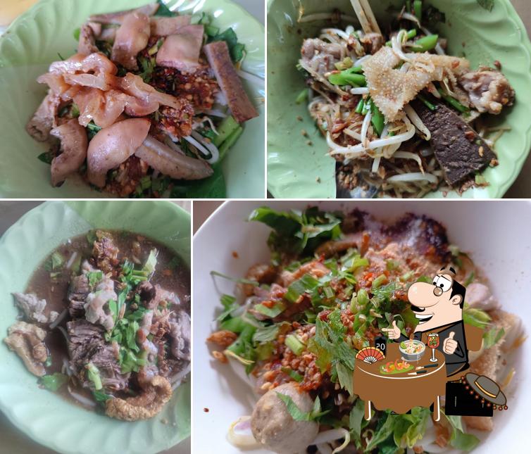 เจ๊หมวย ก๋วยเตี้ยว ตามสั่ง