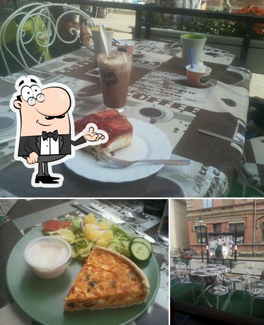 Adams Café