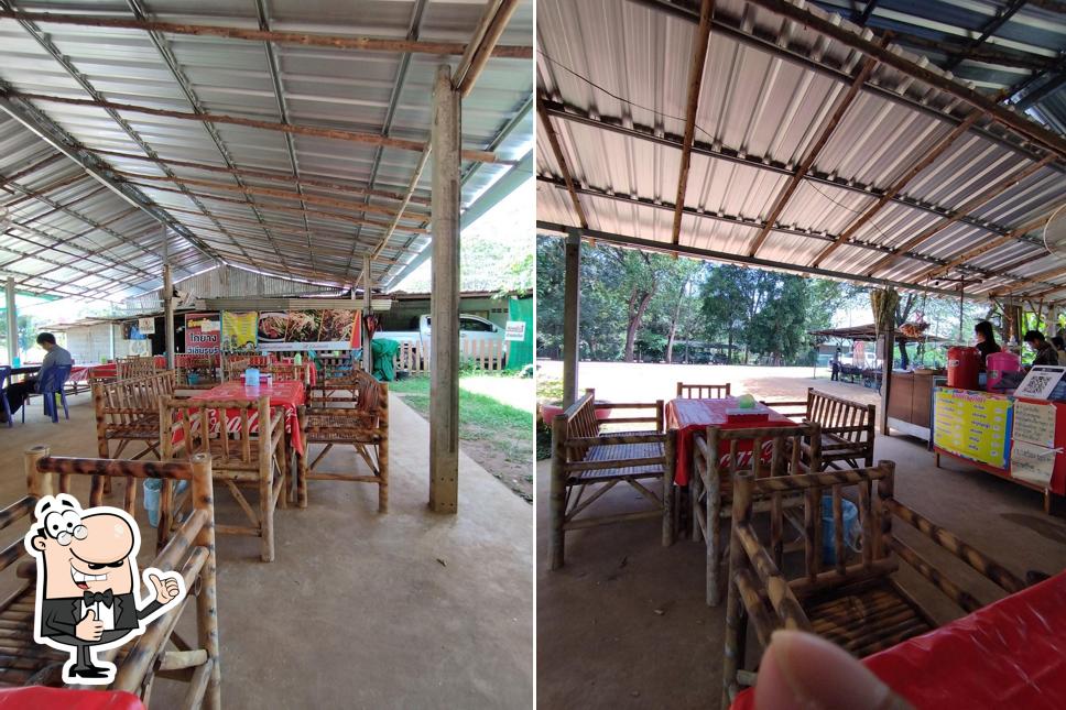 ไก่ย่างวิเชียรบุรี หน้าโรงพยาบาลเสิงสาง