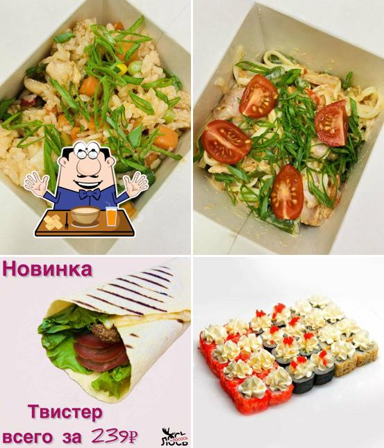 Лось ест лосось