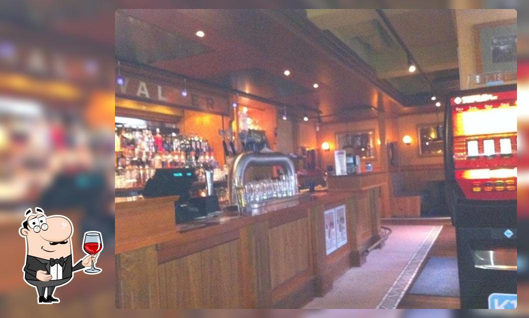 Walter Pub