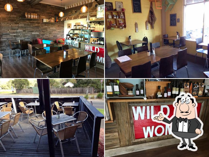 WILD WOMBAT Cafe