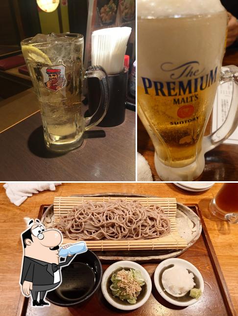 焼き鳥 やきとん モツ煮 大衆酒場 六方しんのすけ