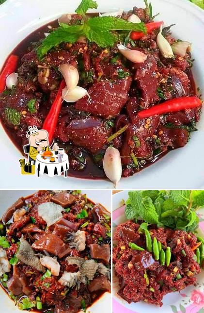 ร้านลาบอุบล สาขา 1 เยื้อง ๆ ปั้ม ปตท.