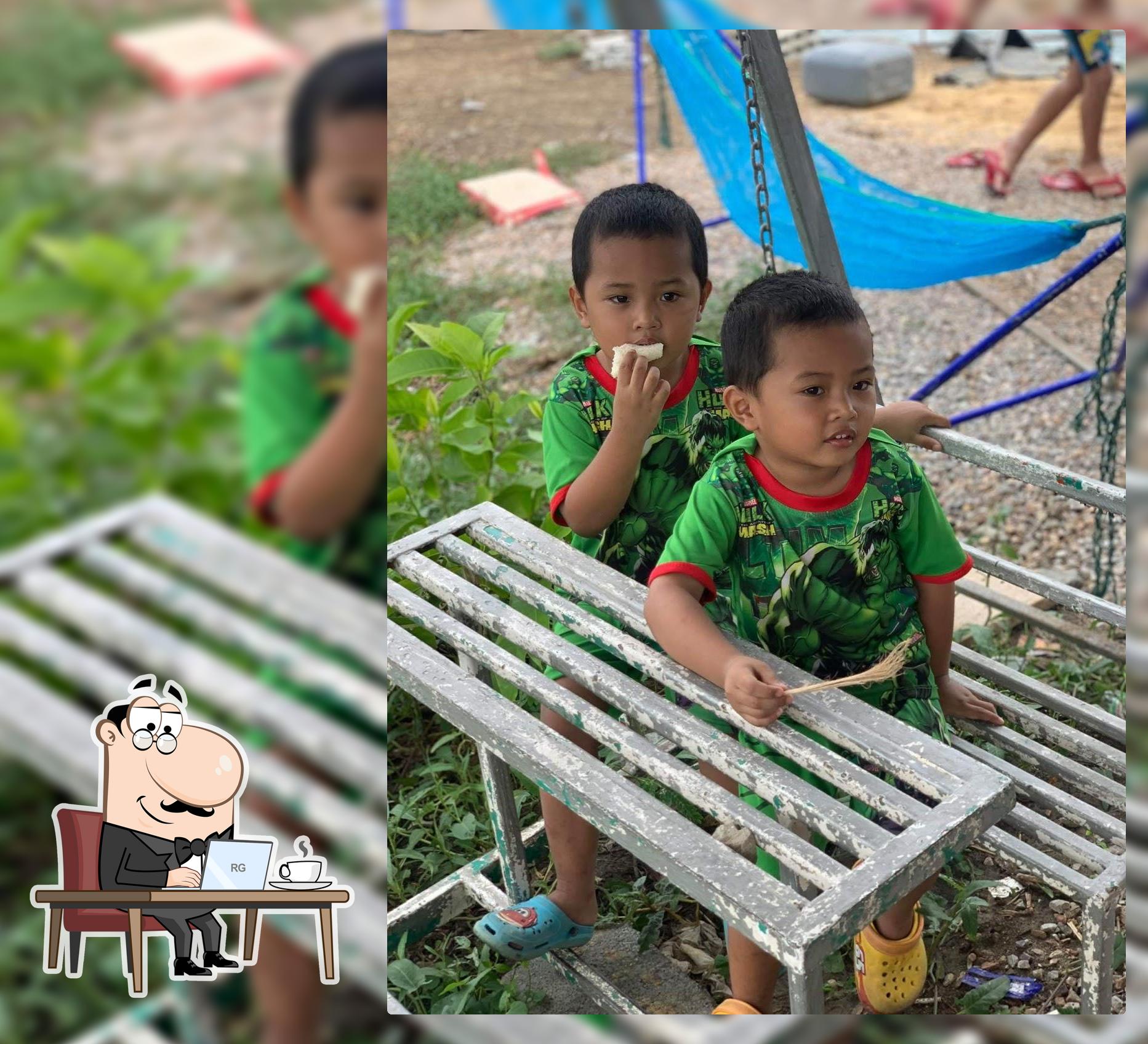บ้านริมคลอง