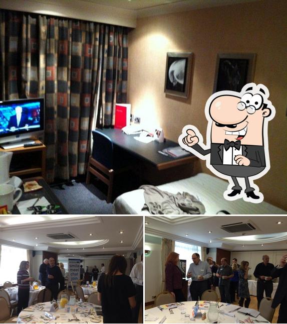 Ramada Hatfield