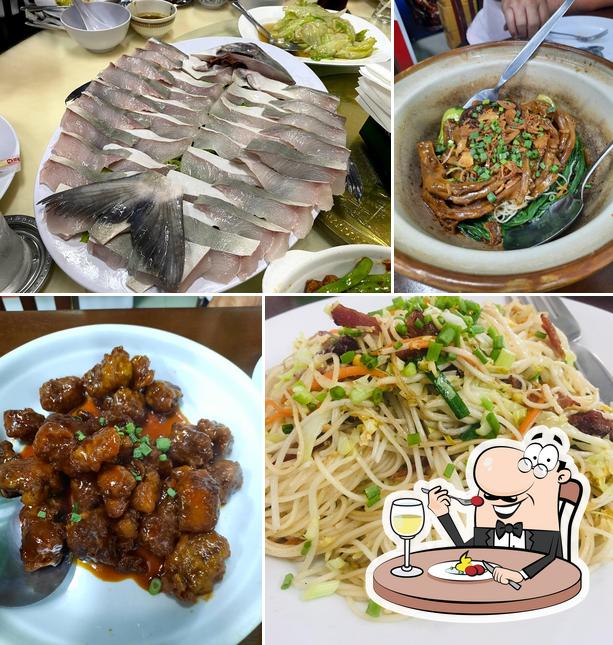 ร้านอาหารสะเบียง - หลงเป็ดย่าง Sabiang Restaurant - Loong Roasted Duck