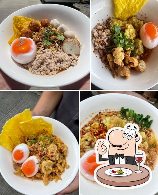 โคตรกาก - ก๋วยเตี๋ยวต้มยำ