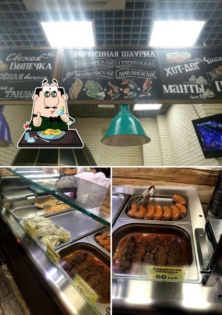 Еда и внутреннее оформление - все это можно увидеть на этом снимке из Донер-клаб