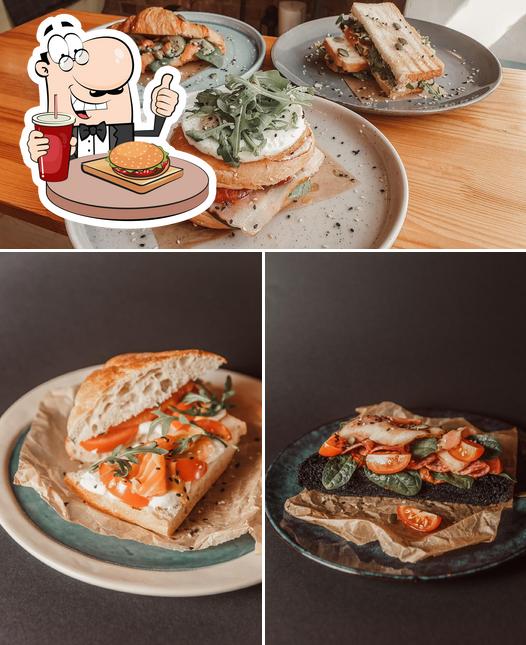 Отведайте гамбургеры в "Словах"