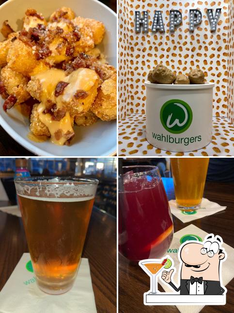 Wahlburgers