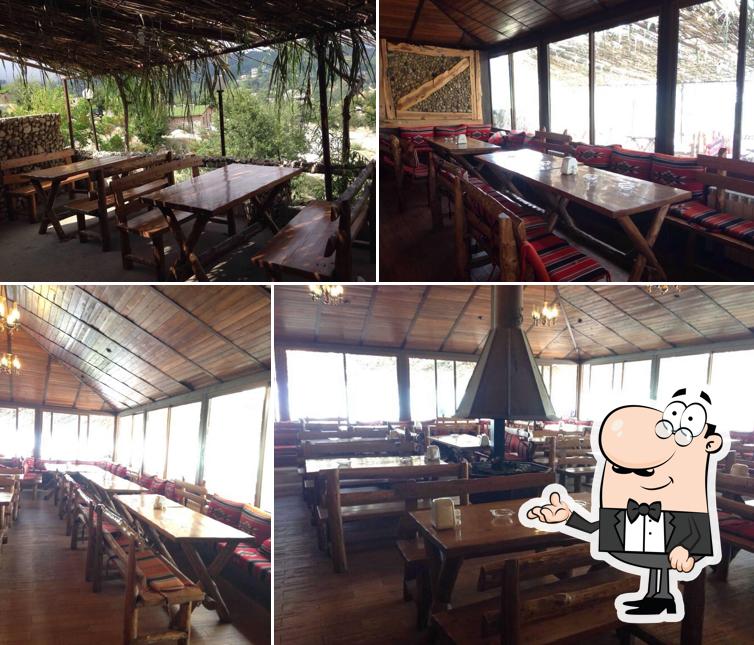 Al Sakhra Restaurant Faraya
