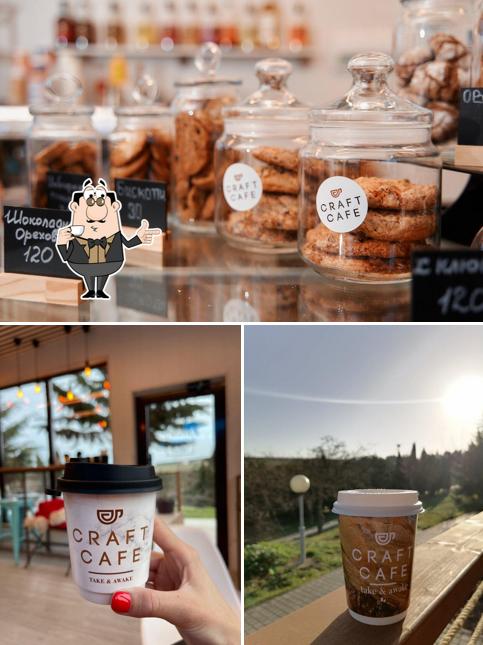 Насладитесь напитками из бара "Craft Cafe"