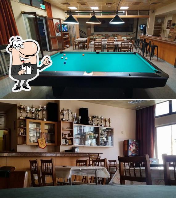 EAS Sports Bar