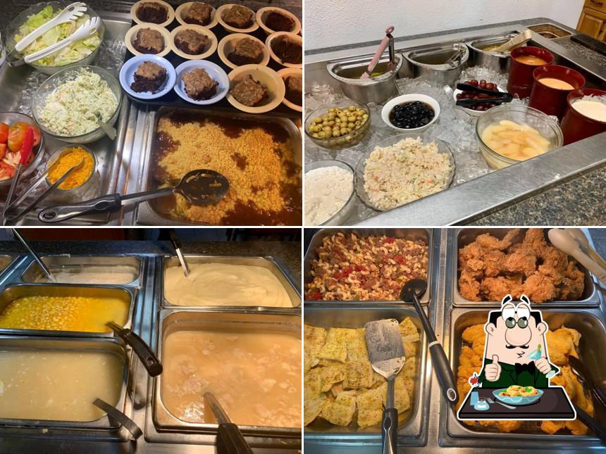 Dora's Sale Barn Cafe