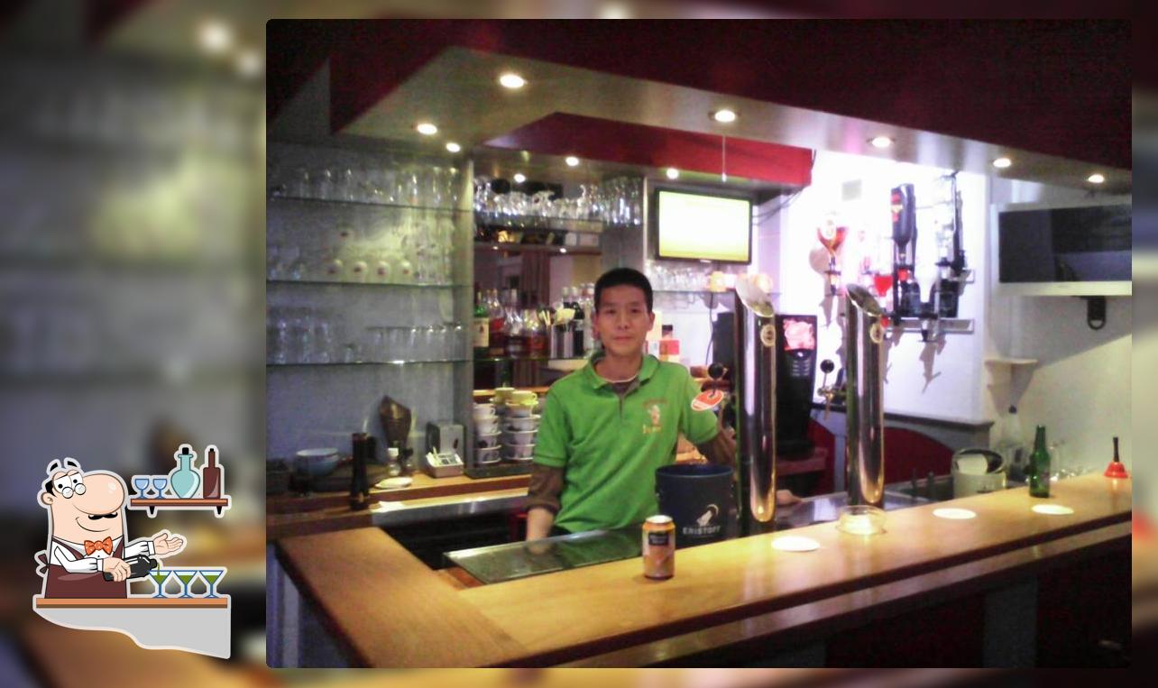 Willy's Bar