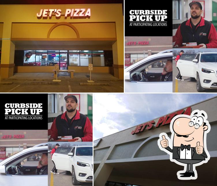 Jet's Pizza