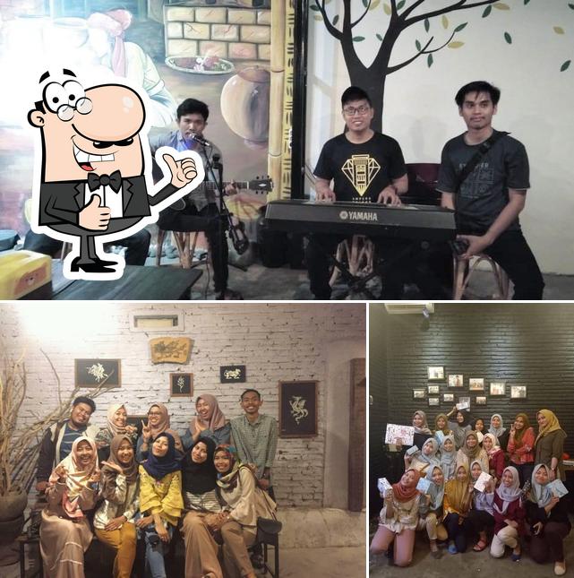 Anglo Resto & Cafe