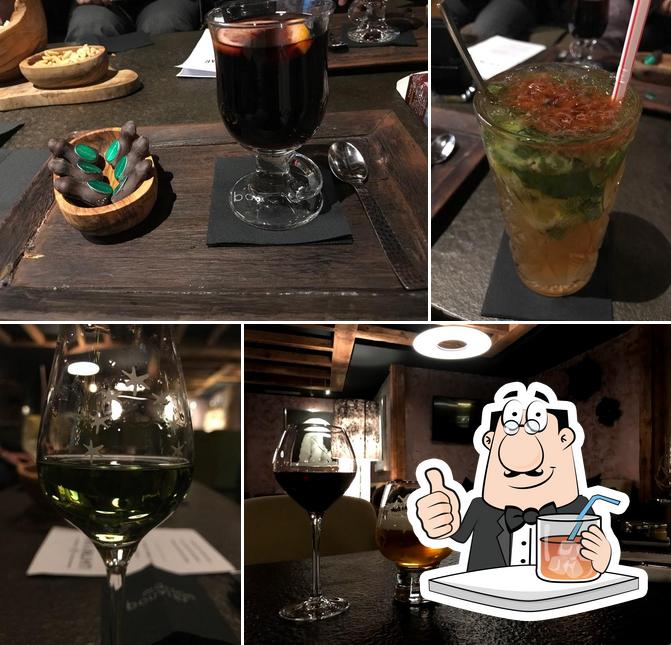 Le Whitney Bar